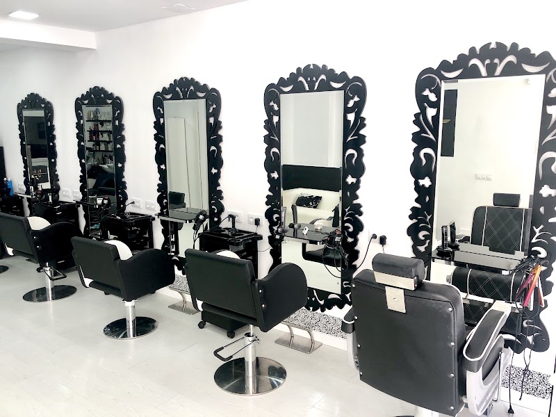 EL SALÓN DE BLANCA Peluquería y estética