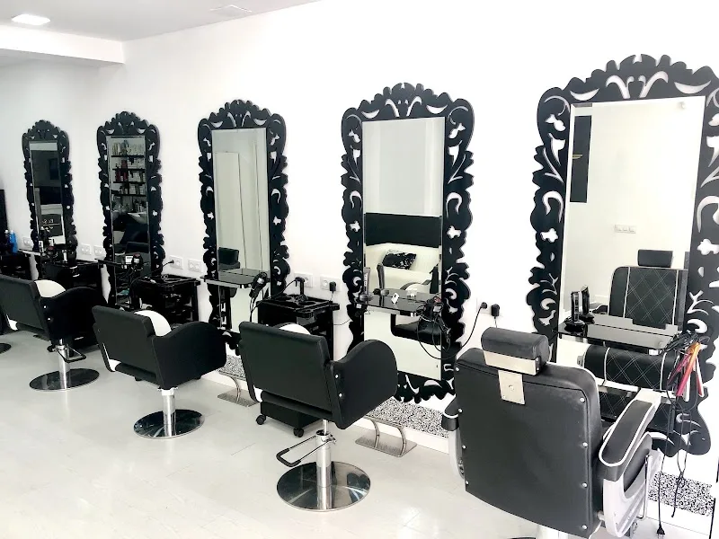 EL SALÓN DE BLANCA Peluquería y estética