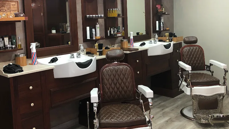Rubén Arnanz Barber Club - Coiffure Valladolid - Photo de couverture - OneBooking