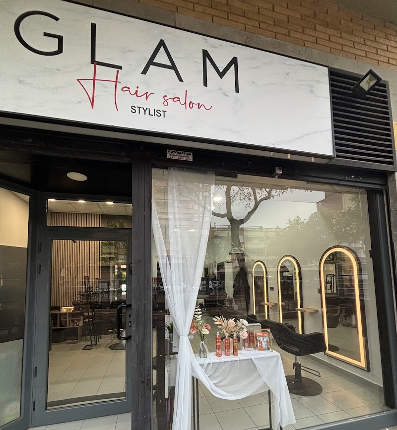 Glam Hair salón stylist