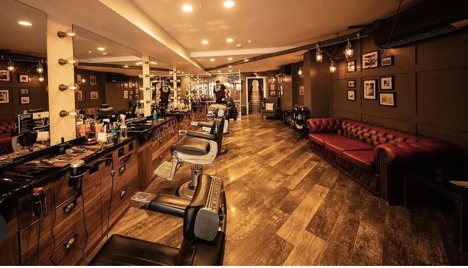 Franco's Barbering Lounge - Coiffure Bristol - Photo de couverture - OneBooking