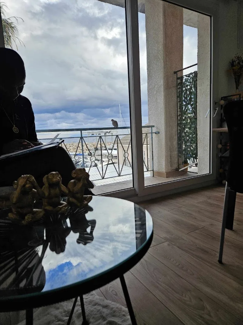 Sarah Leclerc - Bien-être Bastia - Photo de couverture - OneBooking