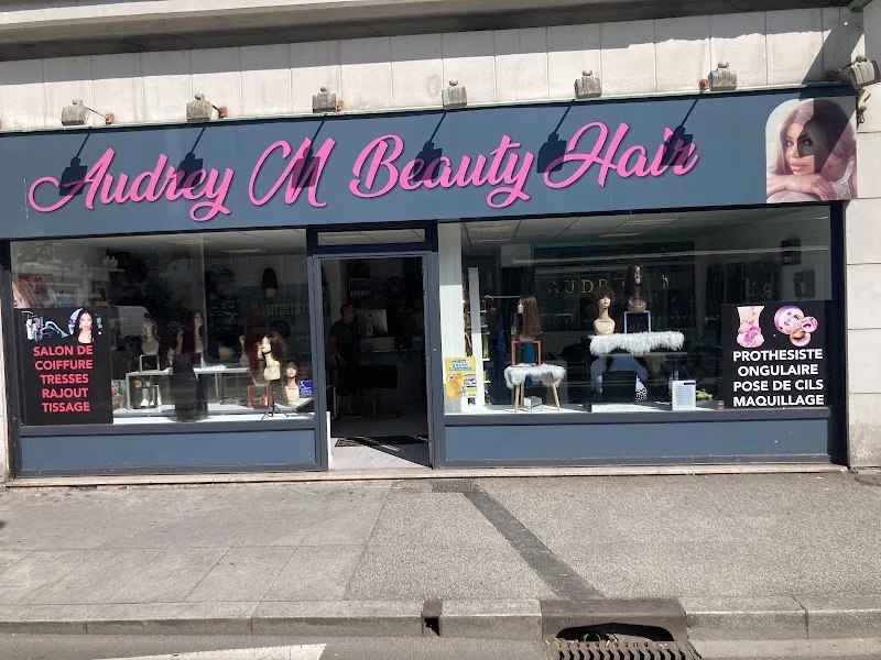 Audrey M Beauty Hair - Coiffure Saint-Nazaire - Photo de couverture - OneBooking