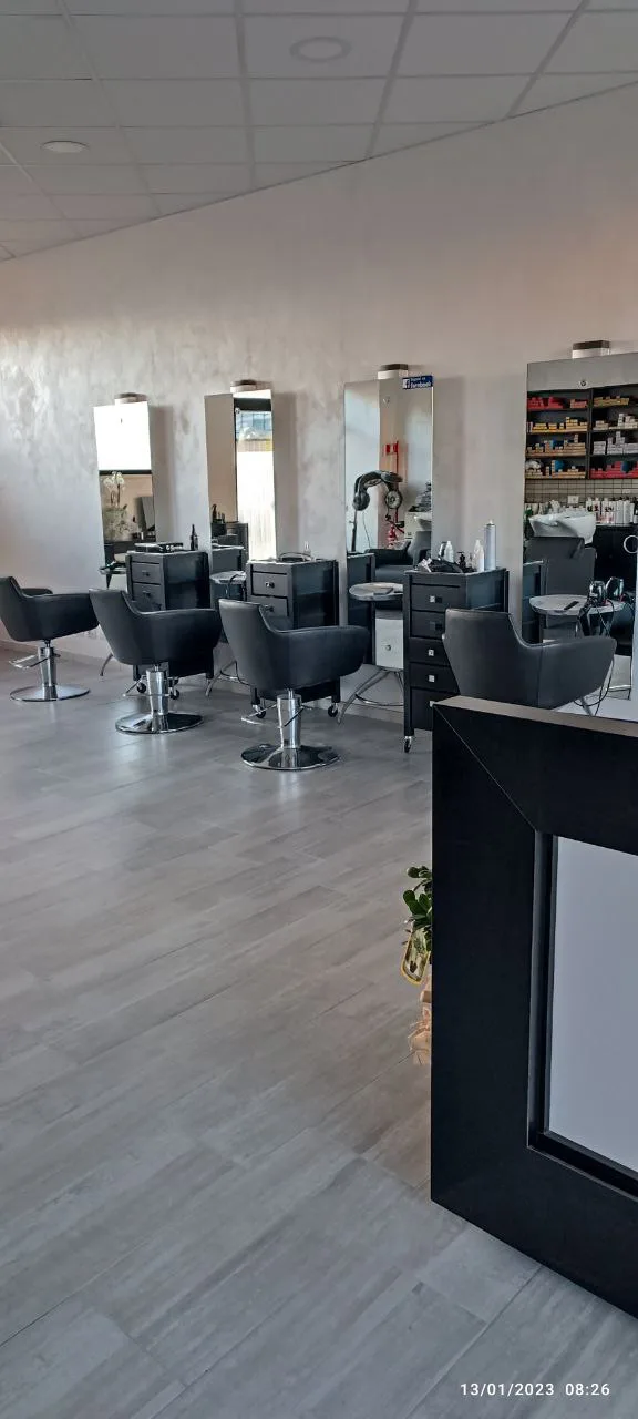 Emilia Parrucchieri - Coiffure Latina - Photo de couverture - OneBooking