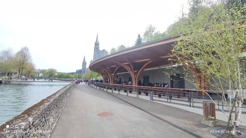 Piscines du Sanctuaire de Lourdes