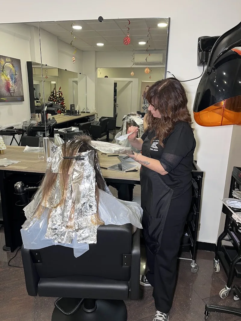 Diamoci un taglio | Hair Spa & Parrucchieri a Genova Molassana - Coiffure Genoa - Photo de couverture - OneBooking