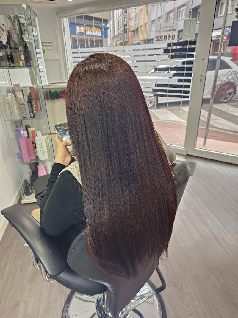 Lina Peluquería & Estética Unisex