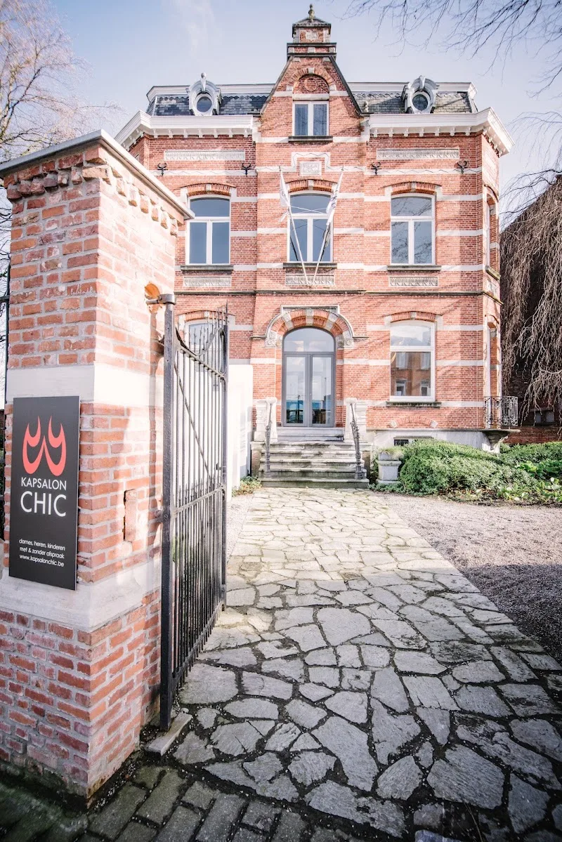 hairdresser CHIC - Massage Roeselare - Photo de couverture - OneBooking