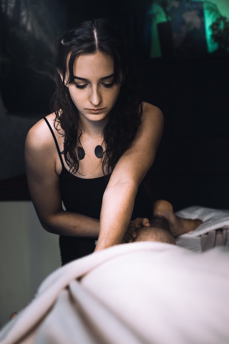 Cassandra Bur | Soin Bien-Être pour les Femmes à Strasbourg - Spa Strasbourg - Photo de couverture - OneBooking
