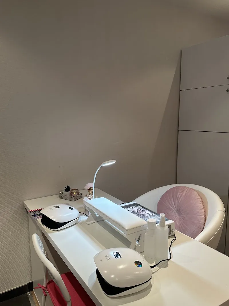 Glow Up by M - Institut de beauté Charleroi - Photo de couverture - OneBooking