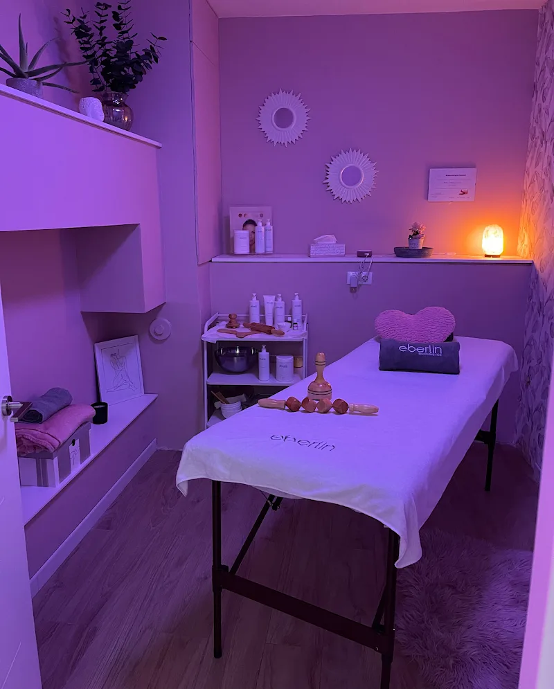 Verónica Izquierdo, Centro de Belleza y Estética Avanzada