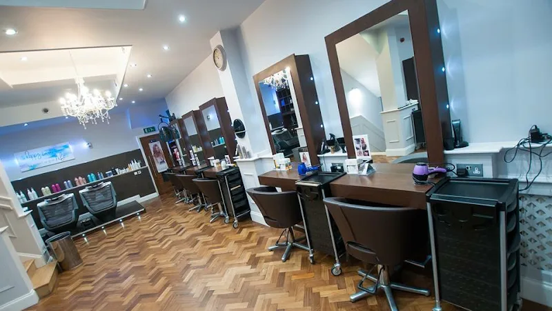 GHQ Salon - Coiffure Plymouth - Photo de couverture - OneBooking