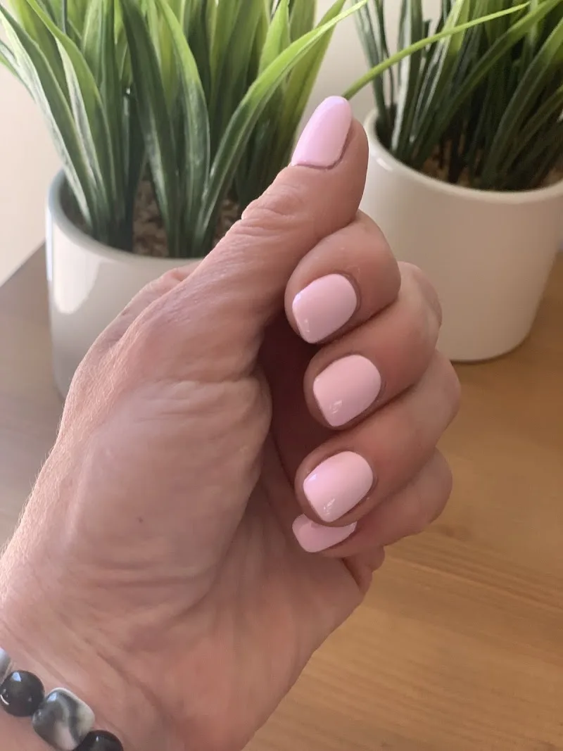 Chic Nails