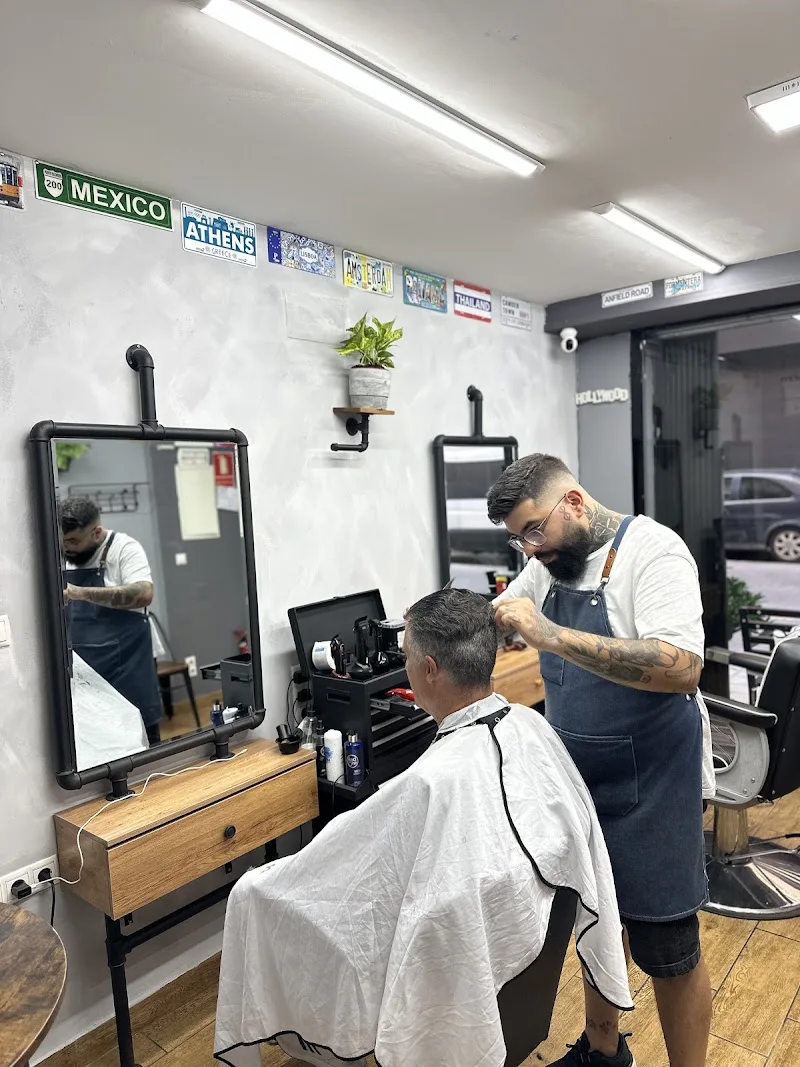 El Rincón Del Barbero - Barbershop - Barbería en Alicante centro - Coiffure Alicante - Photo de couverture - OneBooking