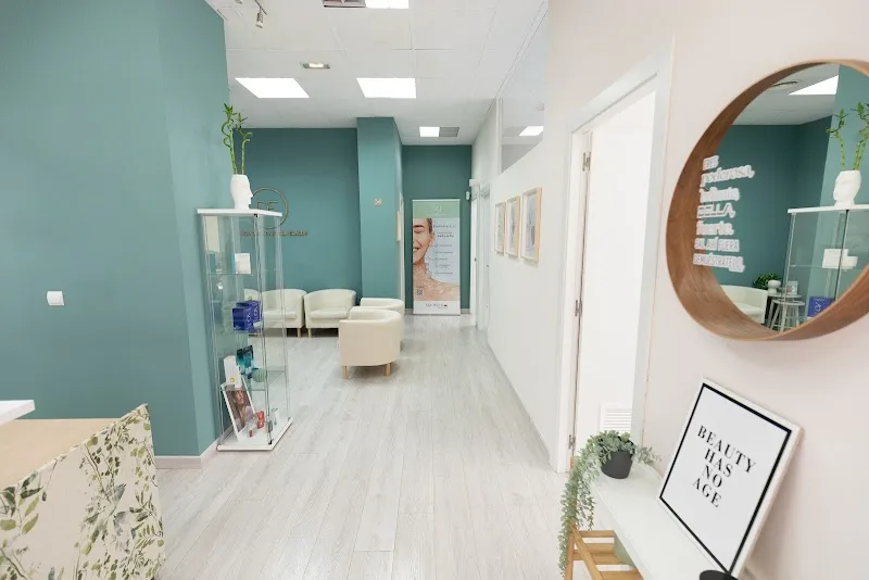 Clínica Dra. Danella Elaluf - Esthétique València - Photo de couverture - OneBooking