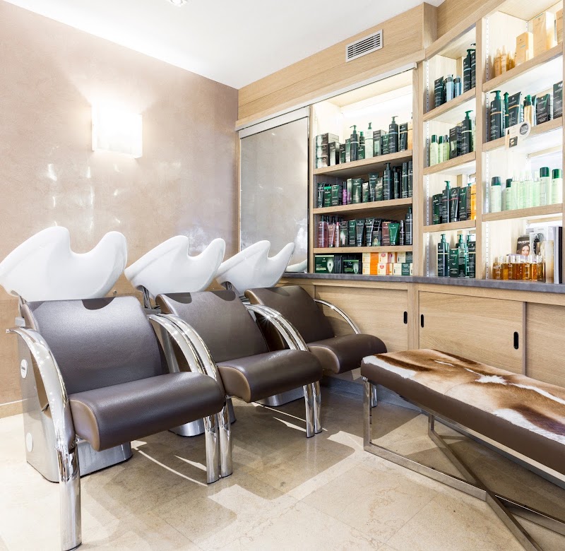 Salon Roméo - Coiffure Saint-Gervais - Photo de couverture - OneBooking
