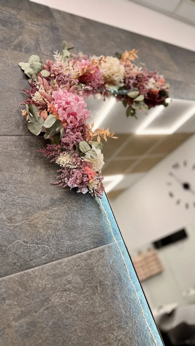 Raquel Martínez Hair Studio