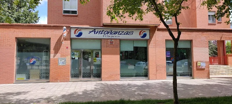 Peluquería Antoñanzas Los Gemelos - Coiffure Burgos - Photo de couverture - OneBooking