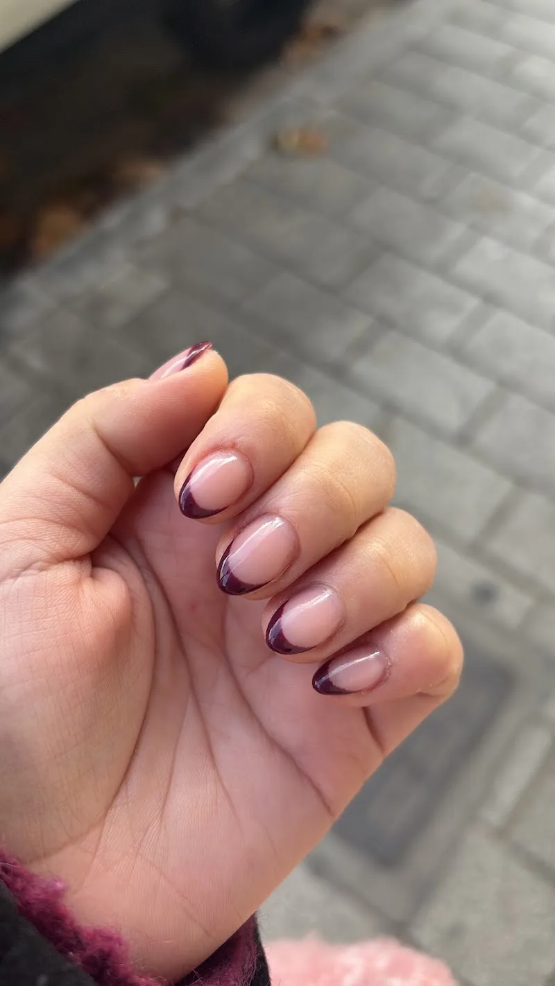 Nails_ccin