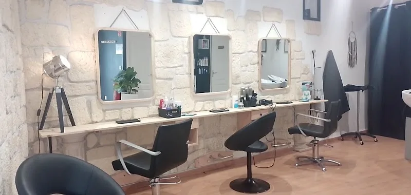 Rêvana coiffure - Coiffure Sabran - Photo de couverture - OneBooking