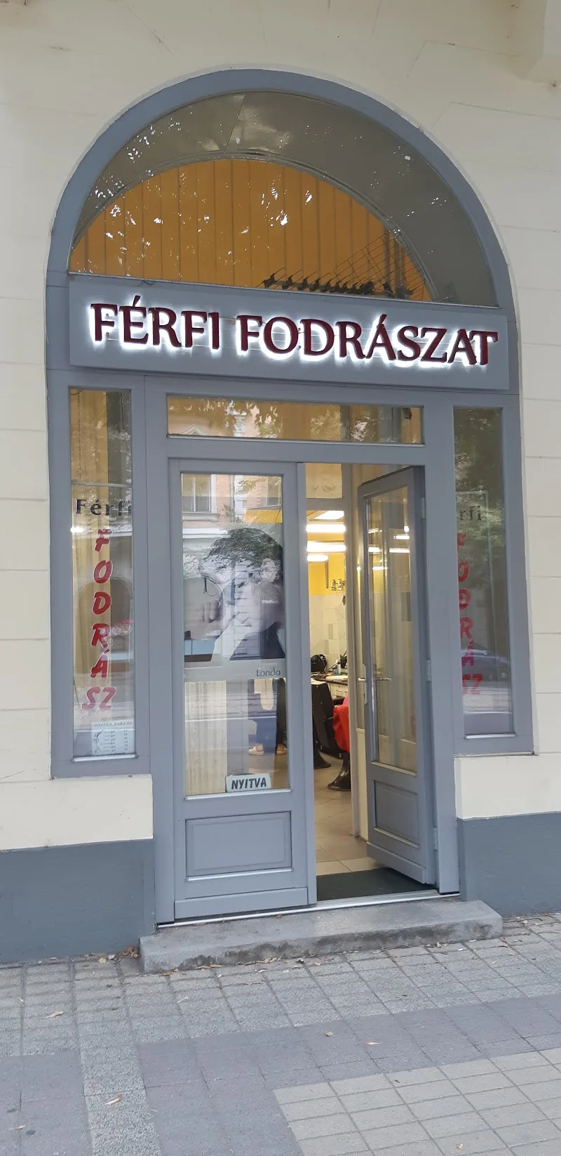 Férfi fodrászat - Coiffure Debrecen - OneBooking