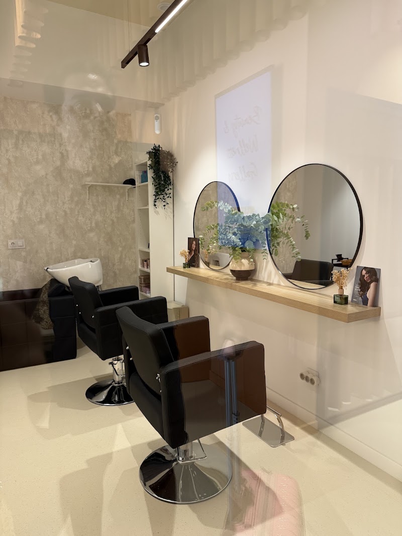 Sofia Da Costa Salón - Balayage Valencia - Coiffure València - Photo de couverture - OneBooking