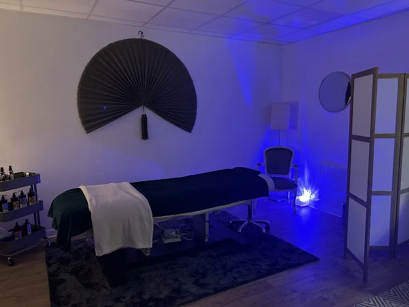 Justine M - Bien-être Reims - Photo de couverture - OneBooking