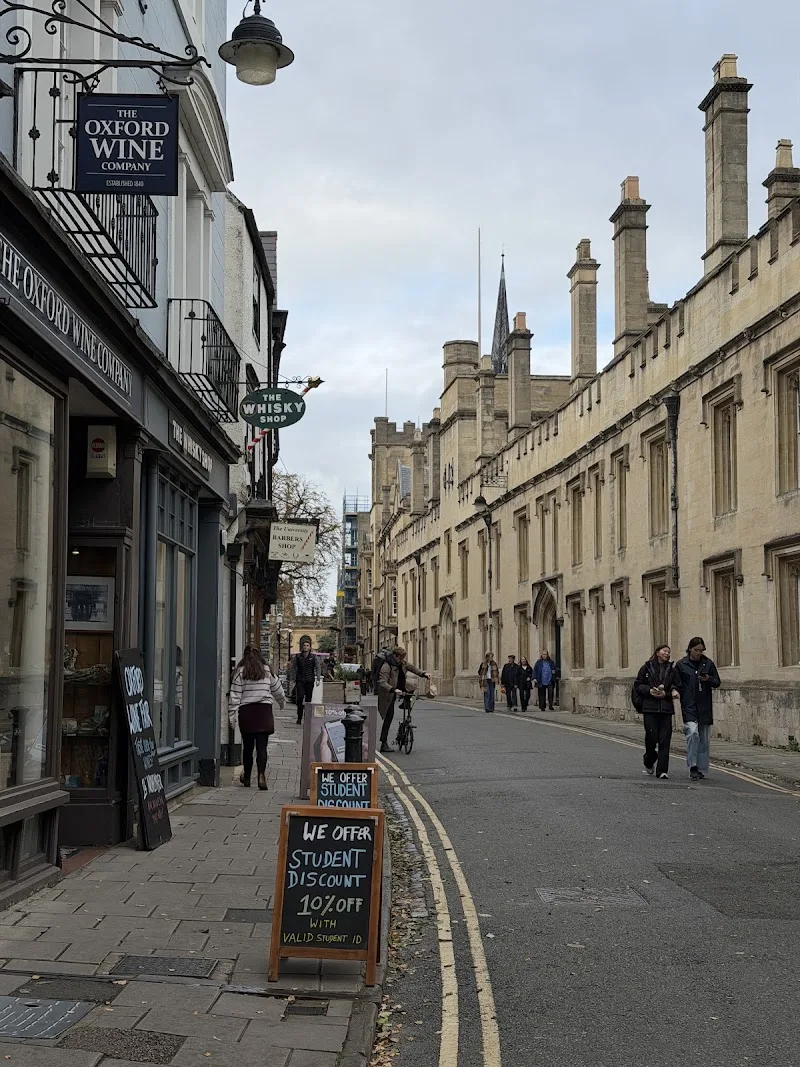 Mahogany Hairdressing - Coiffure Oxford - OneBooking