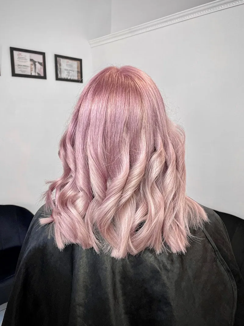 RIVALDA Hair Salon - Coiffure Debrecen - OneBooking