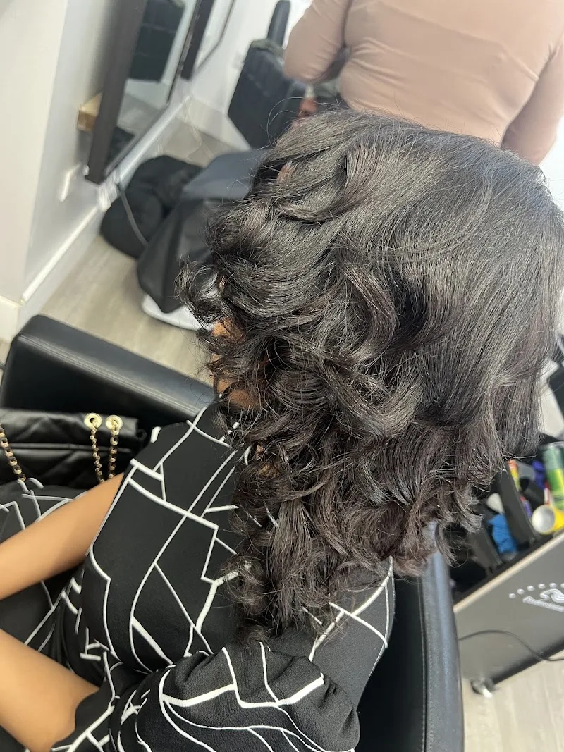 Hairtician's Hair & Beauty Salon ltd - Coiffure Bristol - OneBooking