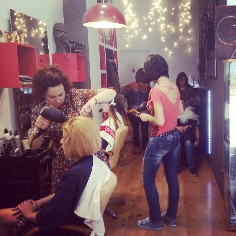 Peluquería Alberto Basconcillos - Coiffure Burgos - Photo de couverture - OneBooking