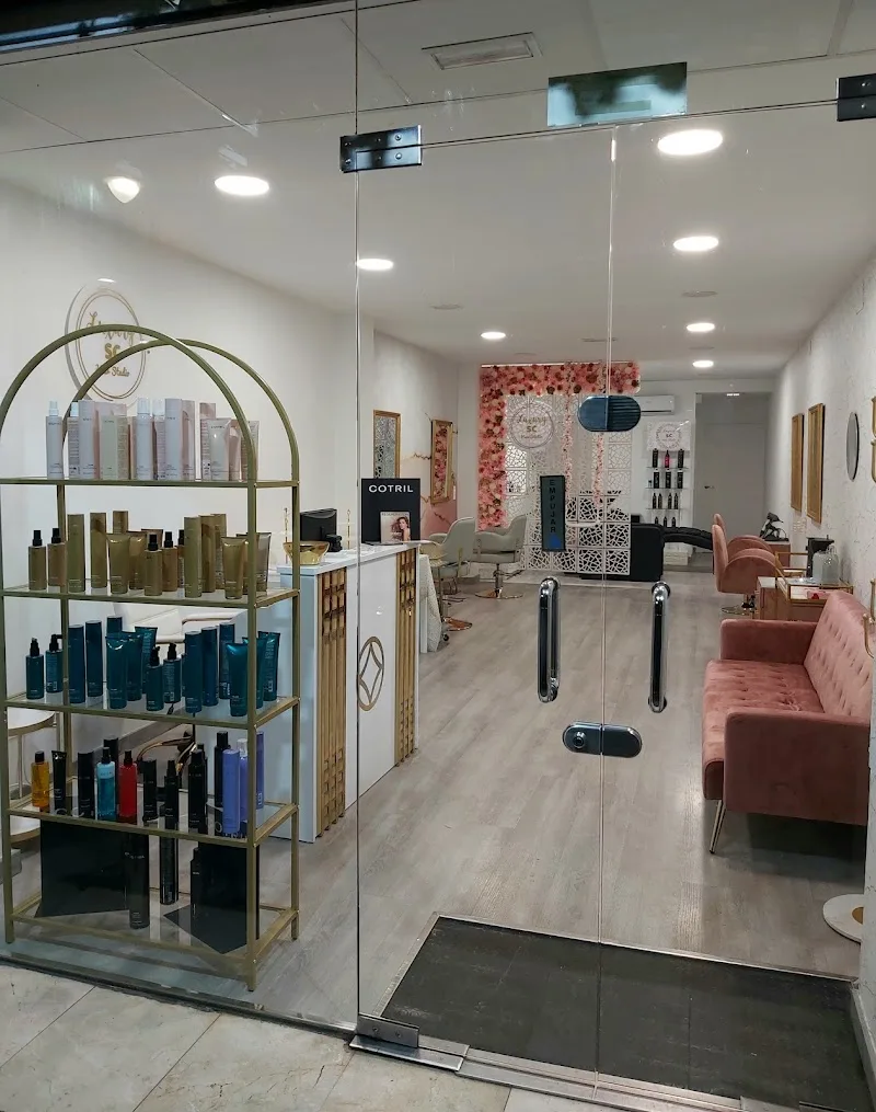 Luxury SC Hair Studio - Valladolid - Coiffure Valladolid - Photo de couverture - OneBooking