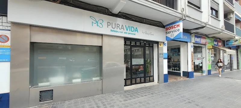 Clinica de Estetica Pura Vida by Gladys Berrio