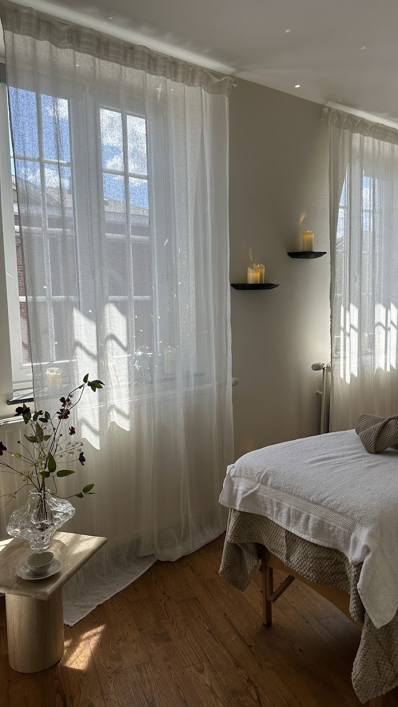 SOLSTICE STUDIO - Massage Liège - Photo de couverture - OneBooking