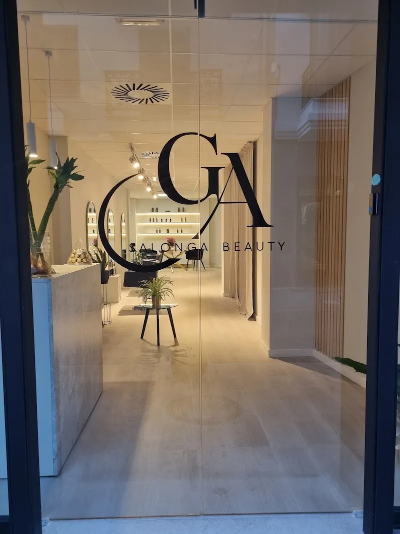 Salonga Beauty - Coiffure Castellón De La Plana - Photo de couverture - OneBooking